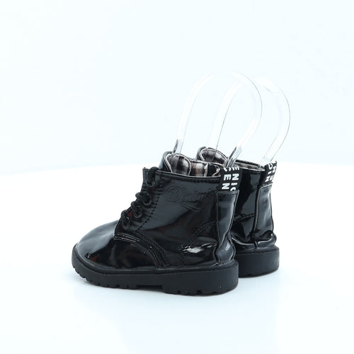 Preworn Girls Black Vinyl Combat Boot UK 5 EUR 22