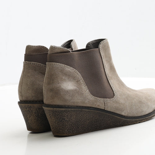 George Womens Beige Faux Suede Chelsea Boot UK 7