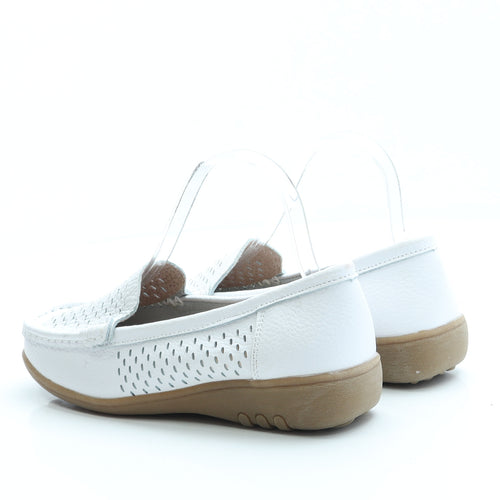 Cotton Traders Womens White Geometric Leather Loafer Flat UK 5