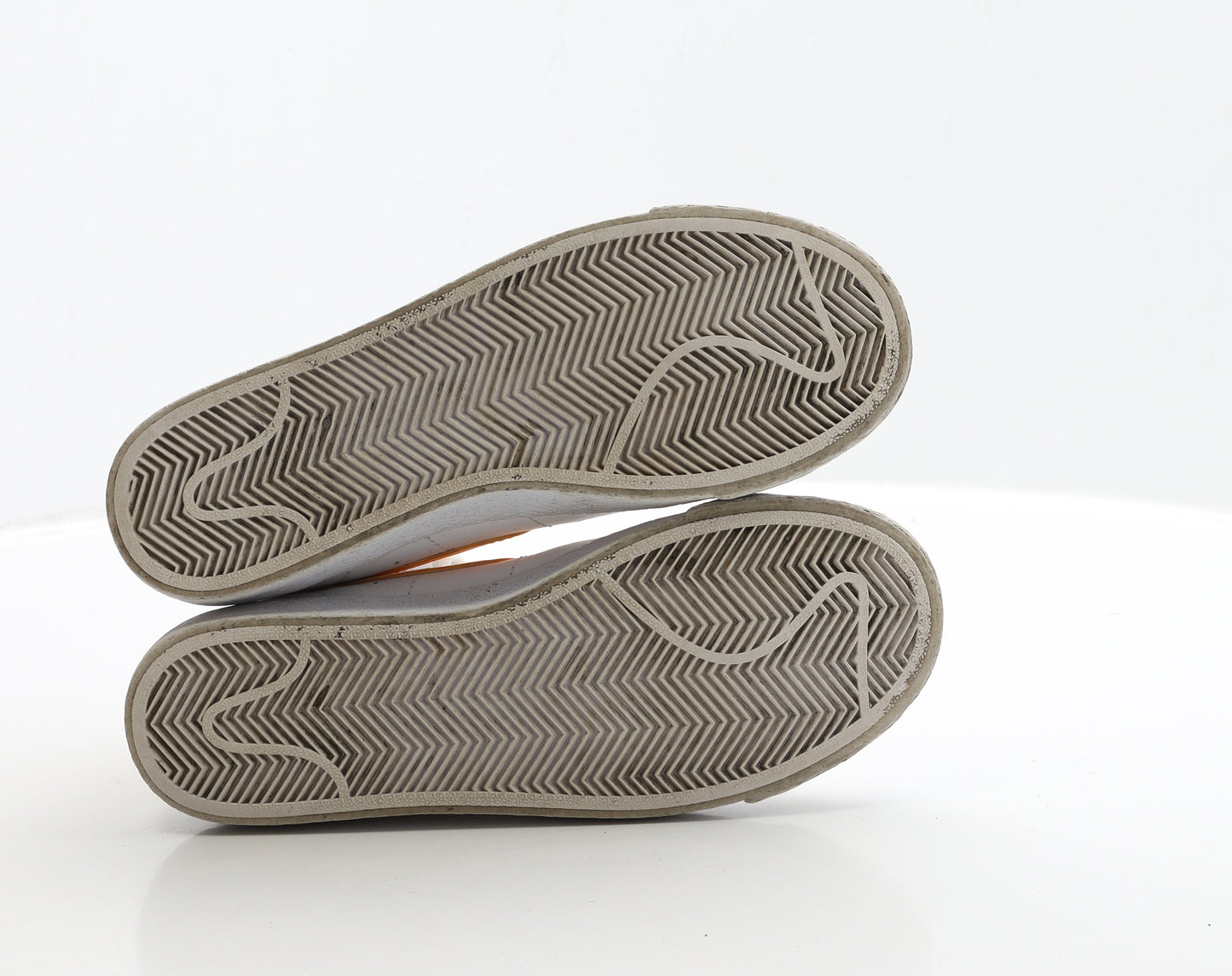 Nike Womens White Polyester Trainer UK 5 38