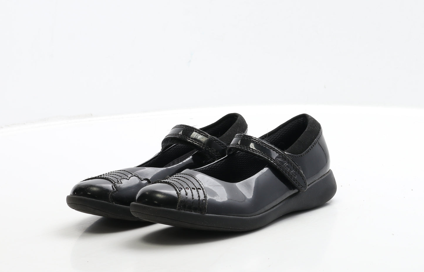 Clarks Girls Black Patent Leather Flat Casual UK 11.5