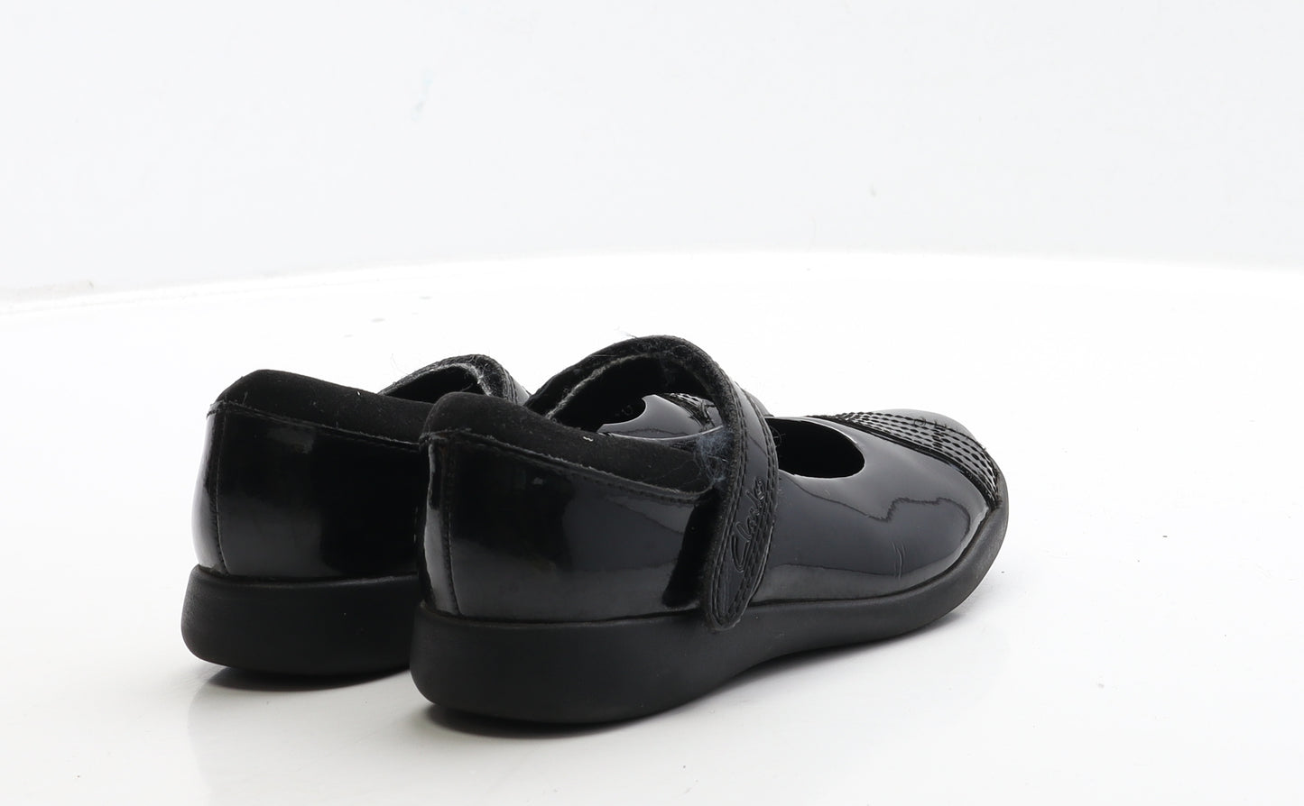 Clarks Girls Black Patent Leather Flat Casual UK 11.5
