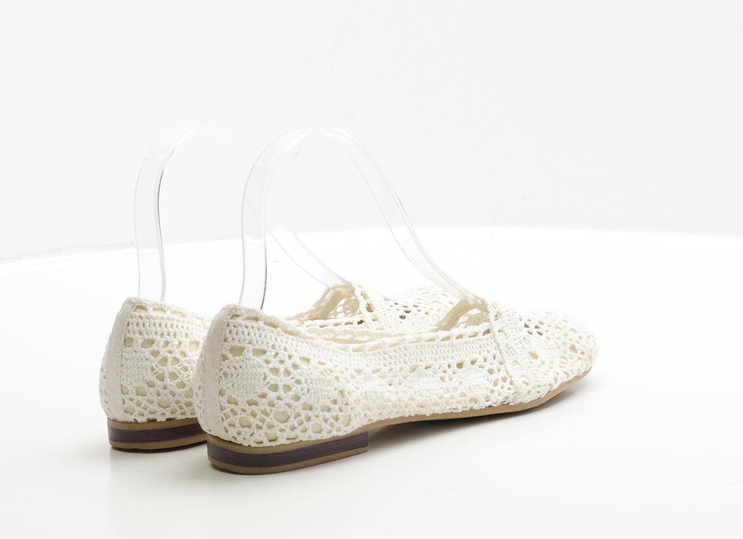 GosZip Womens White Polyester Ballet Flat UK 4