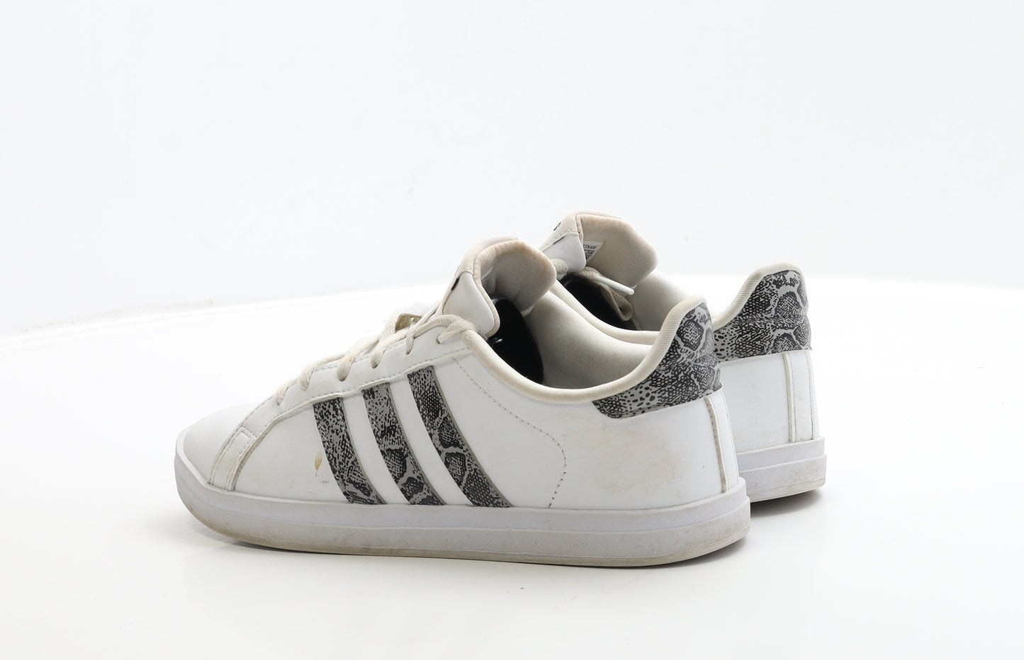 adidas Womens White Polyester Trainer UK 6 39