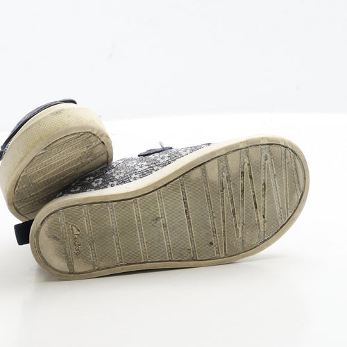 Clarks Girls Blue Floral Fabric Flat Casual UK 7