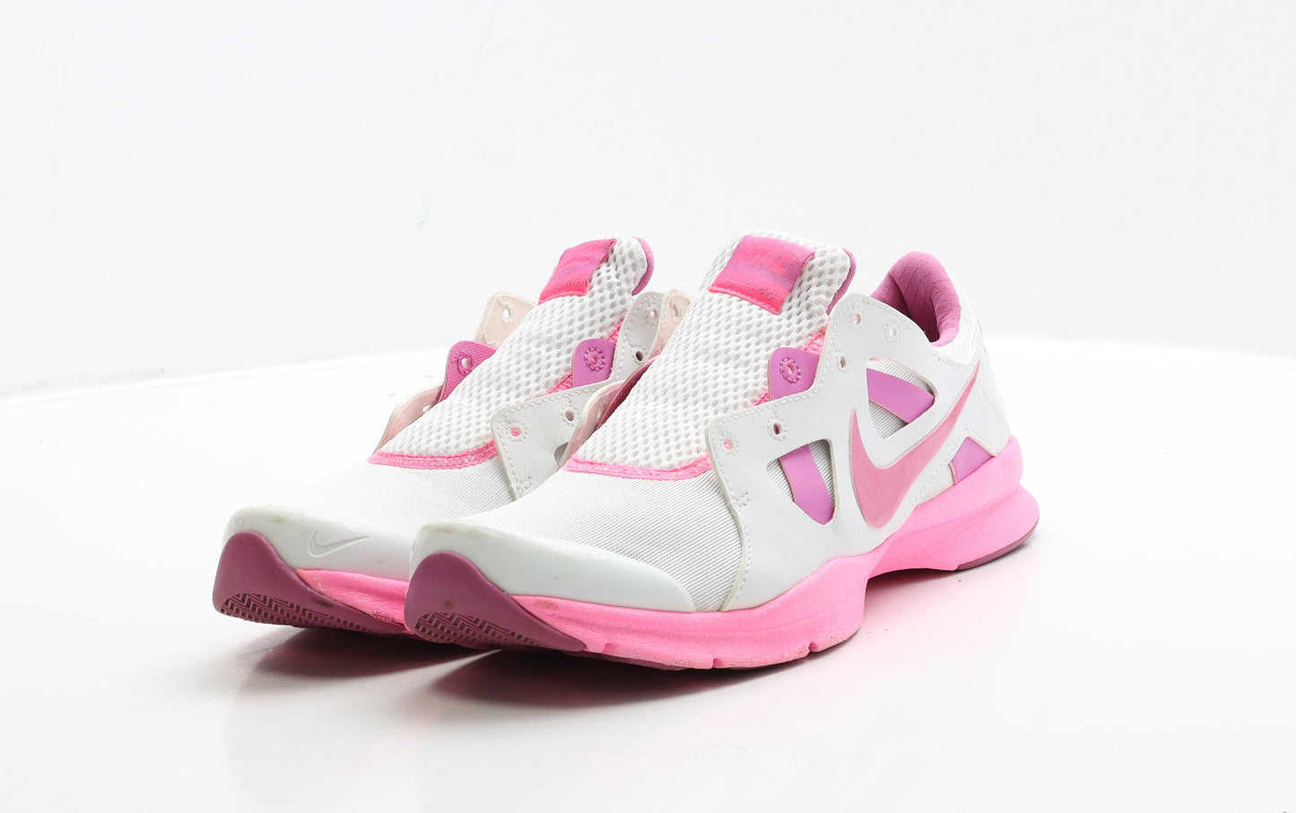 Nike Womens White Polyester Trainer UK 6 40
