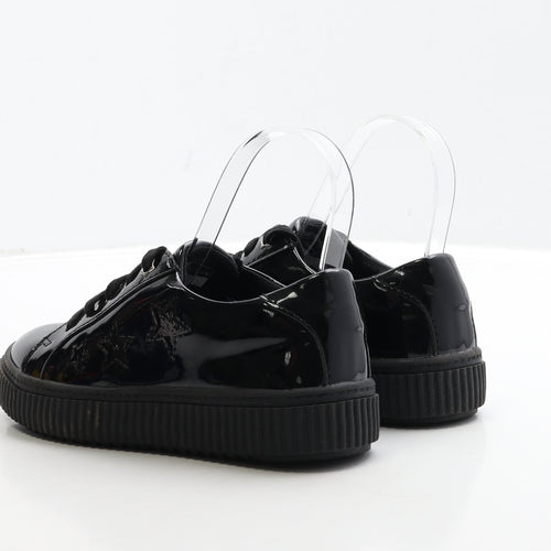 TU Girls Black PVC Trainer Casual UK 2 34 - Star Detail