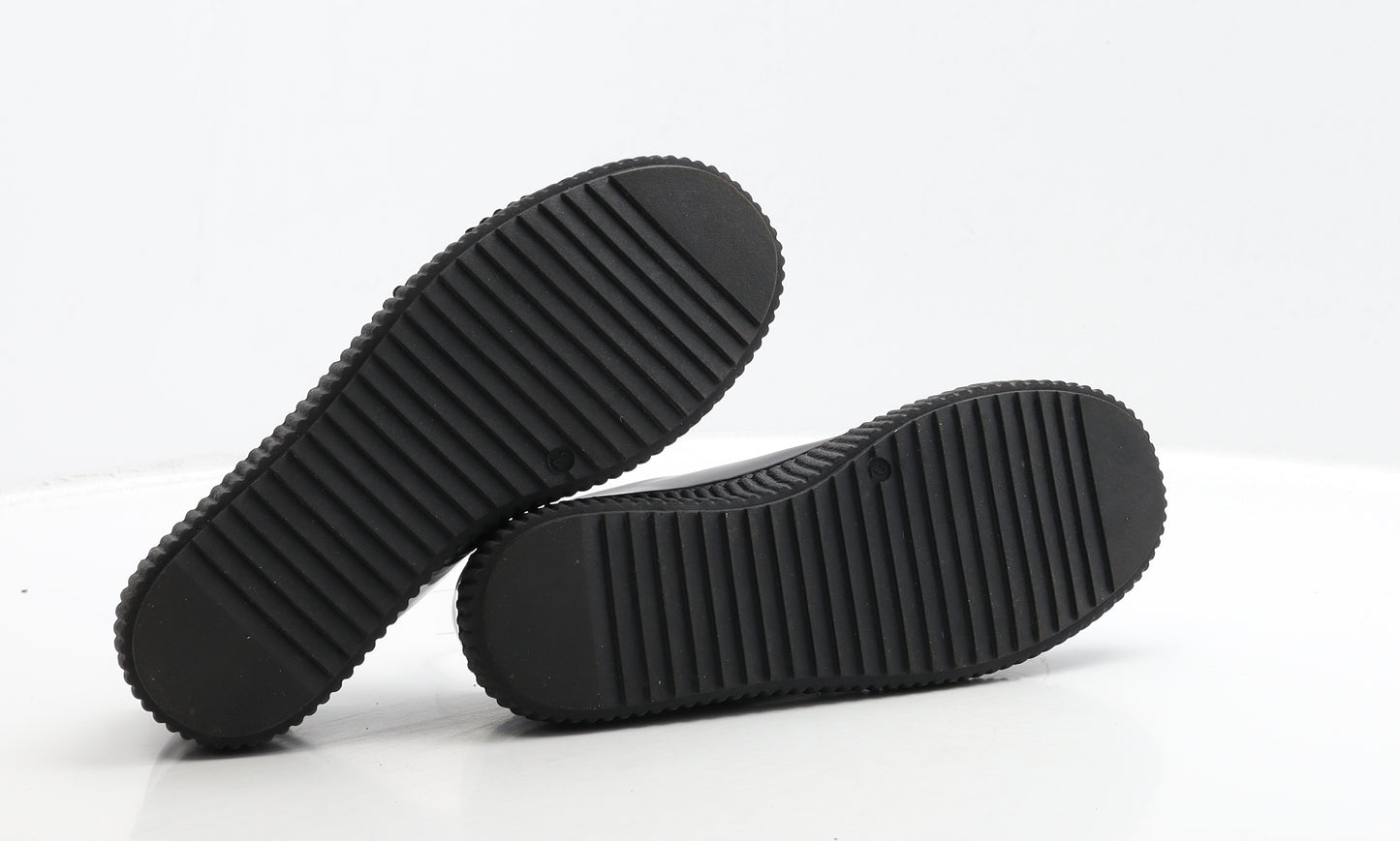 TU Girls Black PVC Trainer Casual UK 2 34 - Star Detail