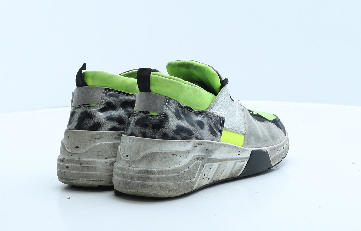 Preworn Girls Green Colourblock Polyester Trainer UK 7