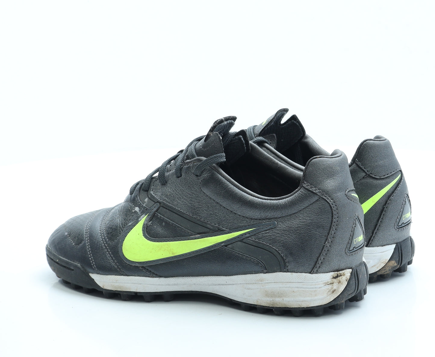 Nike Boys Grey Leather Trainer UK 6 40