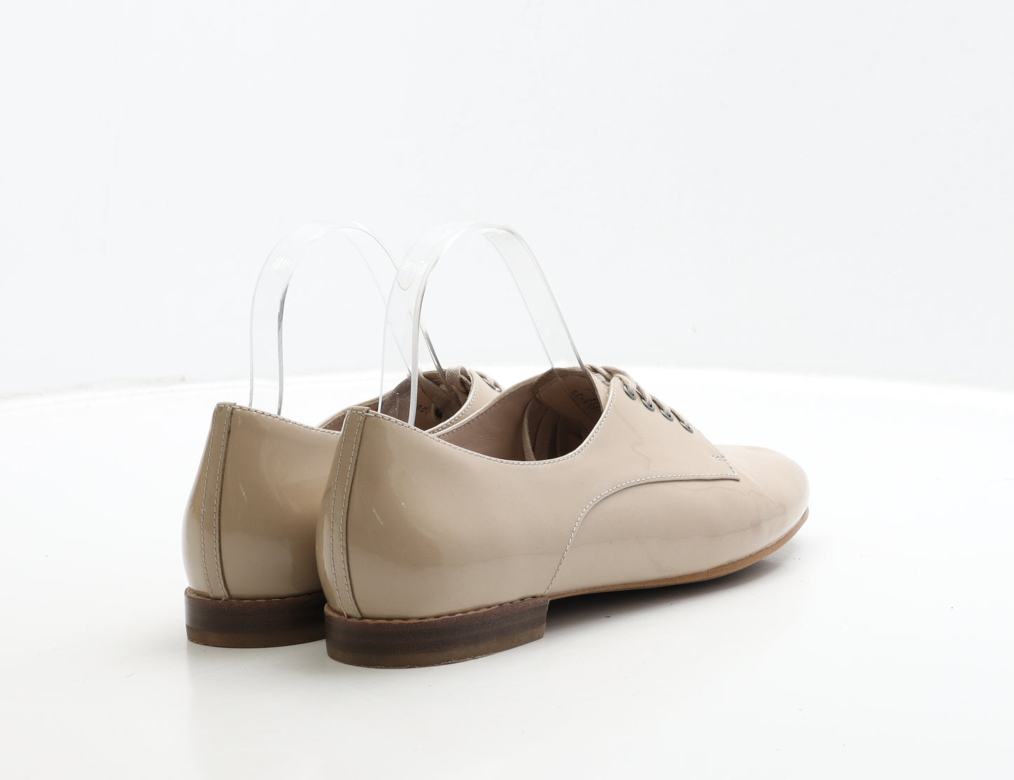 Clarks Womens Beige Patent Leather Oxford Casual UK 5.5 39 - Wide Fit