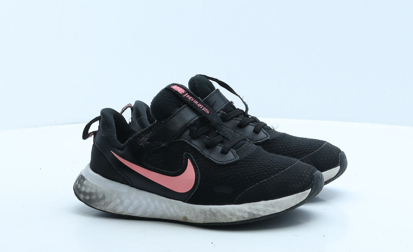 Nike Girls Black Colourblock Polyester Trainer UK 13.5 32