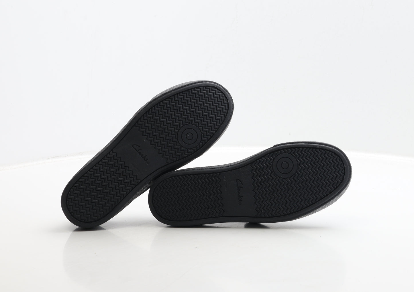Clarks Boys Black Fabric Trainer Casual UK 1.5 33.5