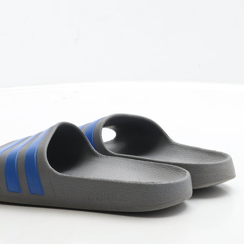 adidas Boys Grey Striped Rubber Slider Sandal UK 1 33