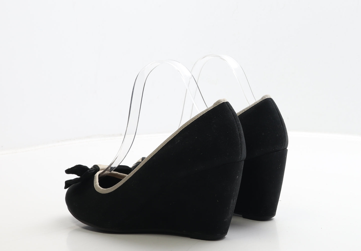 New Look Womens Black Suede Court Heel UK 6 39