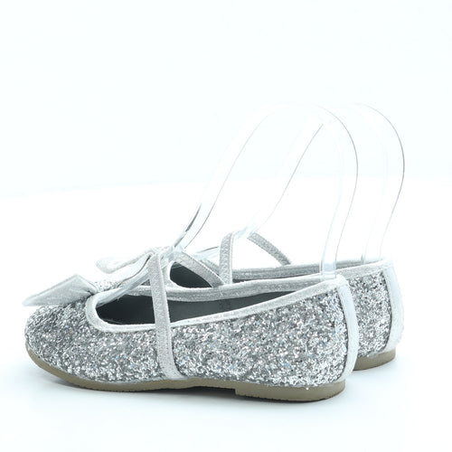 Walkright Girls Silver Polyester Ballet Flat UK 11