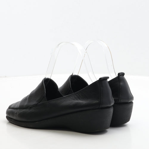 Preworn Womens Black Leather Court Heel UK 3 36