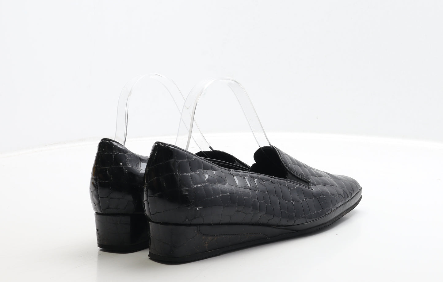 Van-Dal Womens Black Geometric Leather Loafer Casual UK 7