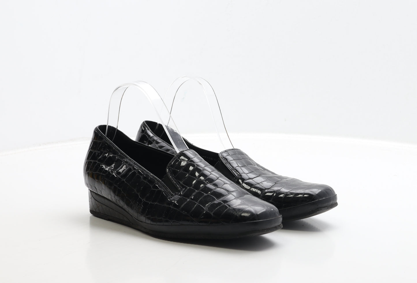 Van-Dal Womens Black Geometric Leather Loafer Casual UK 7