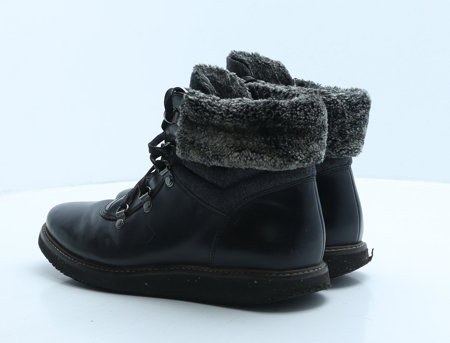 Clarks Womens Black Leather Shearling Style Boot UK 7