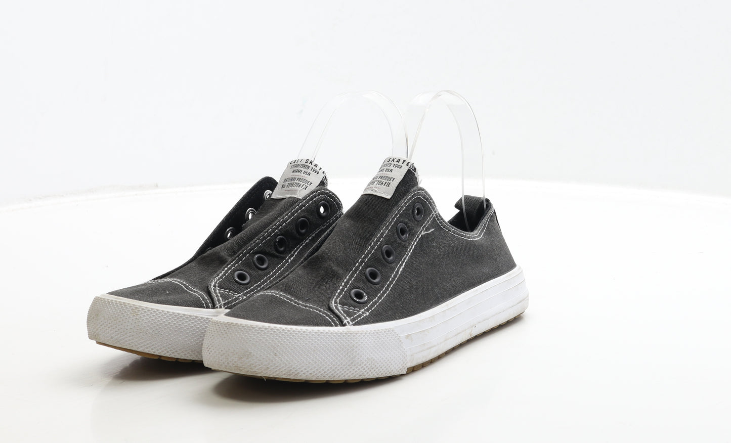 H&M Boys Black Fabric Trainer UK 3 36 - Estimated UK Size 3