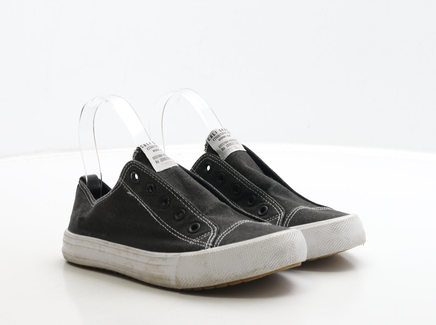 H&M Boys Black Fabric Trainer UK 3 36 - Estimated UK Size 3