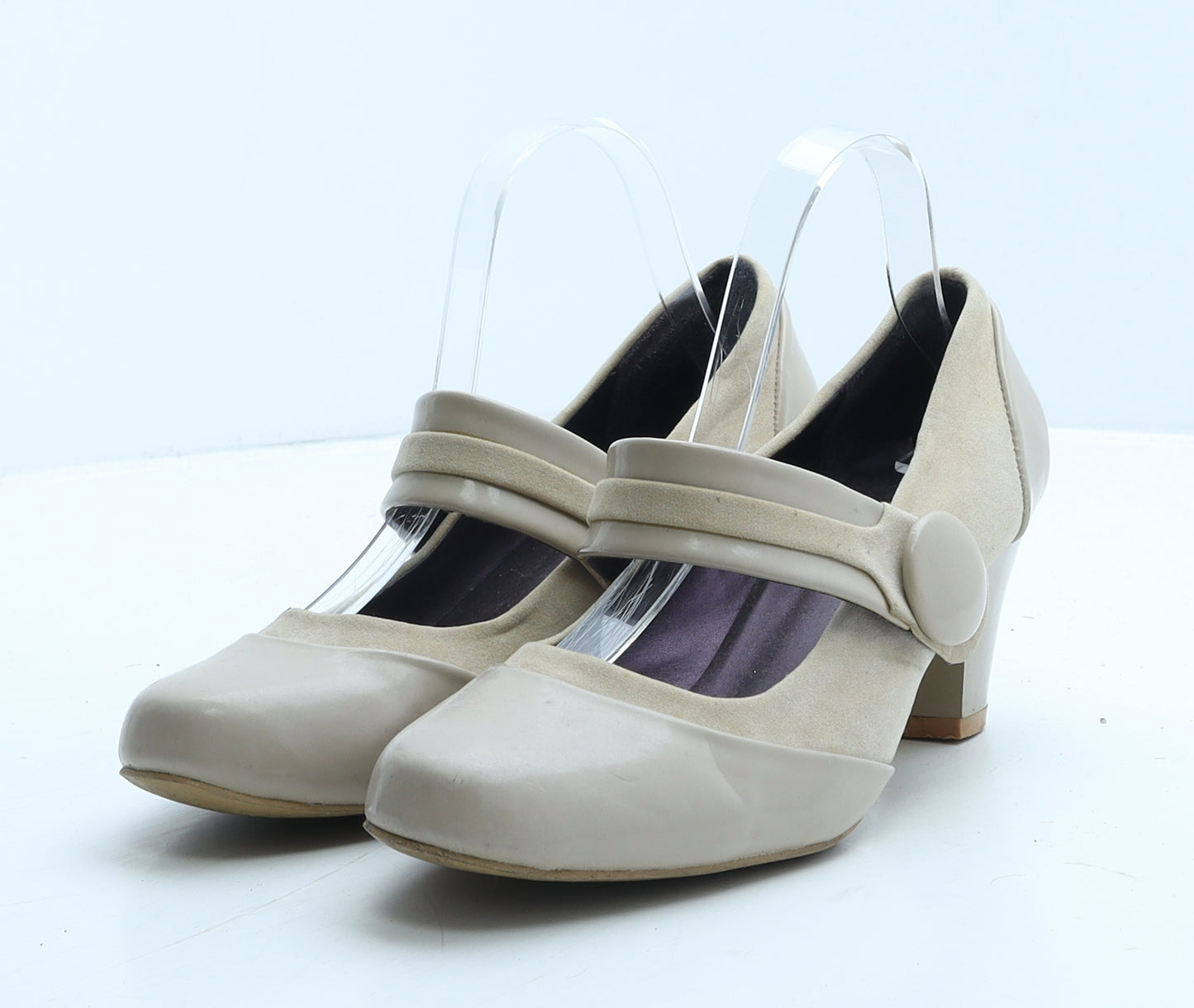 Susst Womens Beige Vinyl Court Heel UK 6 39