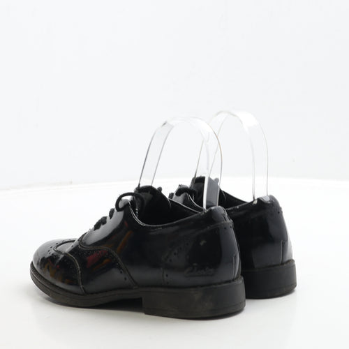 Clarks Girls Black PVC Brogue Casual UK 1.5