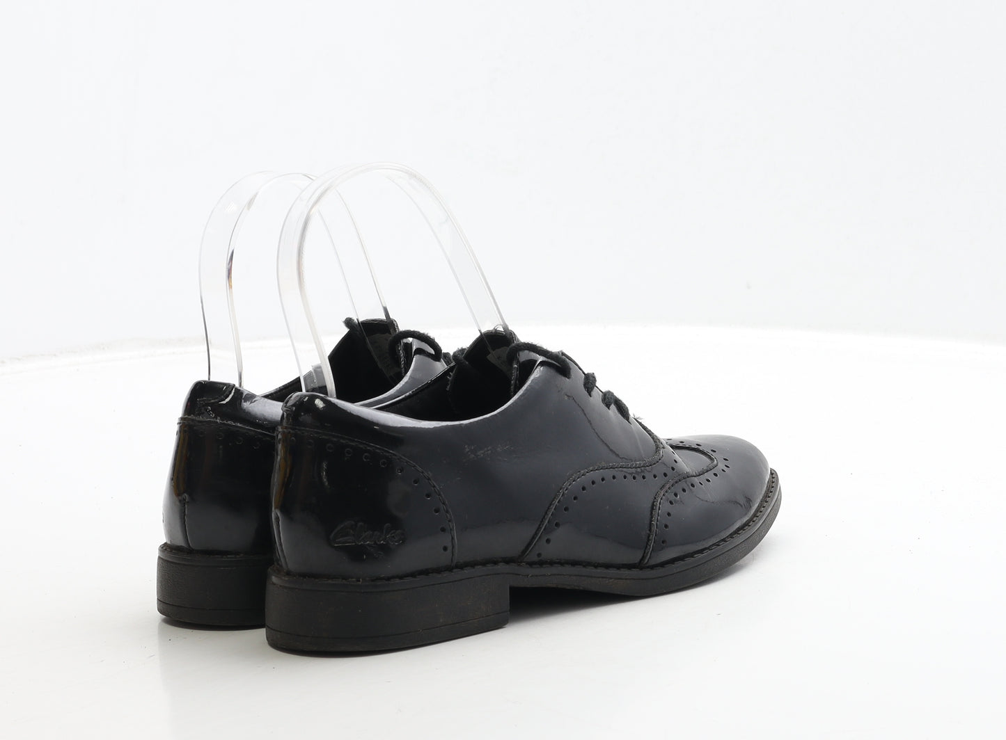 Clarks Girls Black PVC Brogue Casual UK 1.5