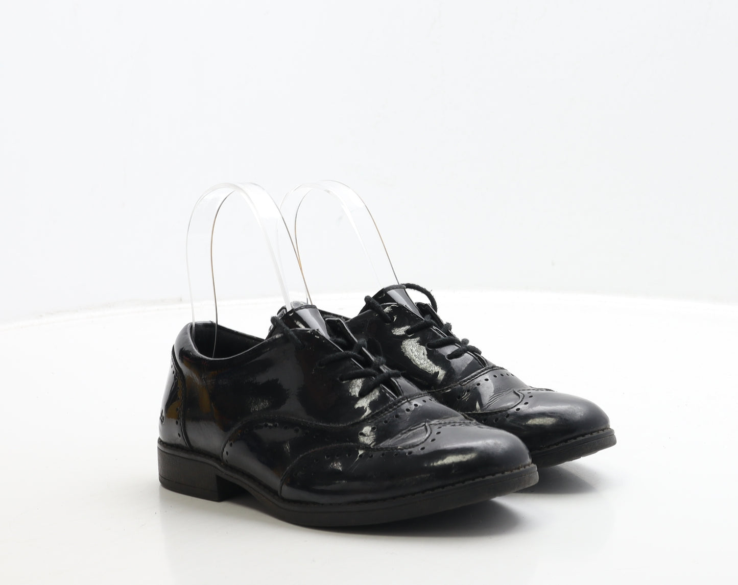Clarks Girls Black PVC Brogue Casual UK 1.5