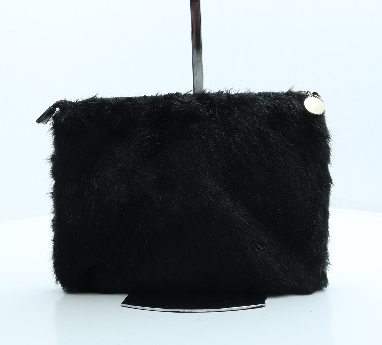Preworn Womens Black Faux Fur Clutch Size Small Zip