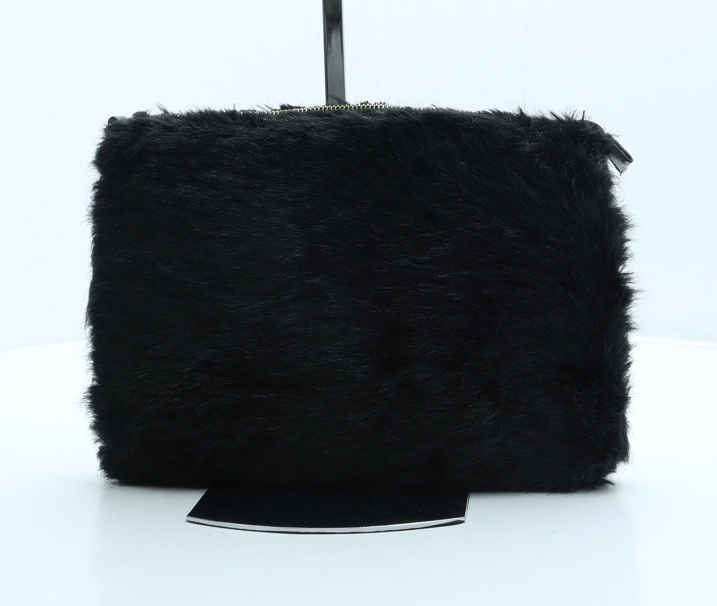 Preworn Womens Black Faux Fur Clutch Size Small Zip