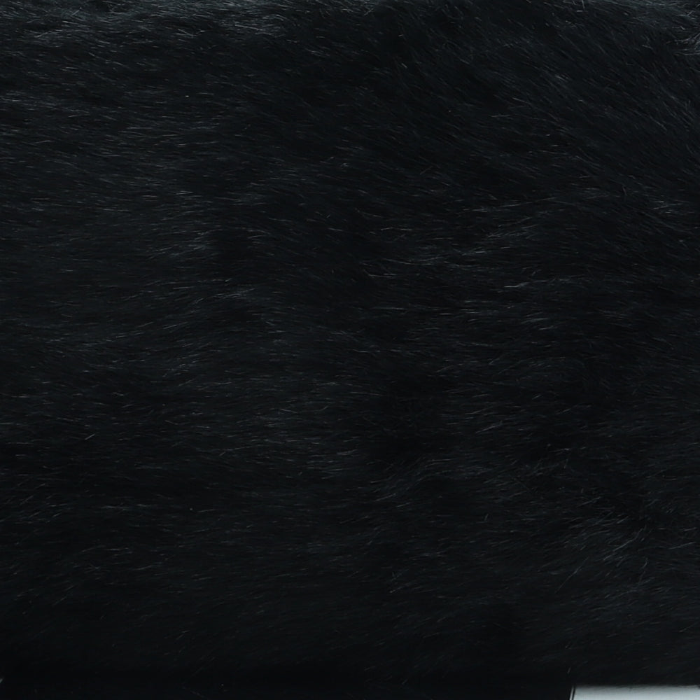 Preworn Womens Black Faux Fur Clutch Size Small Zip