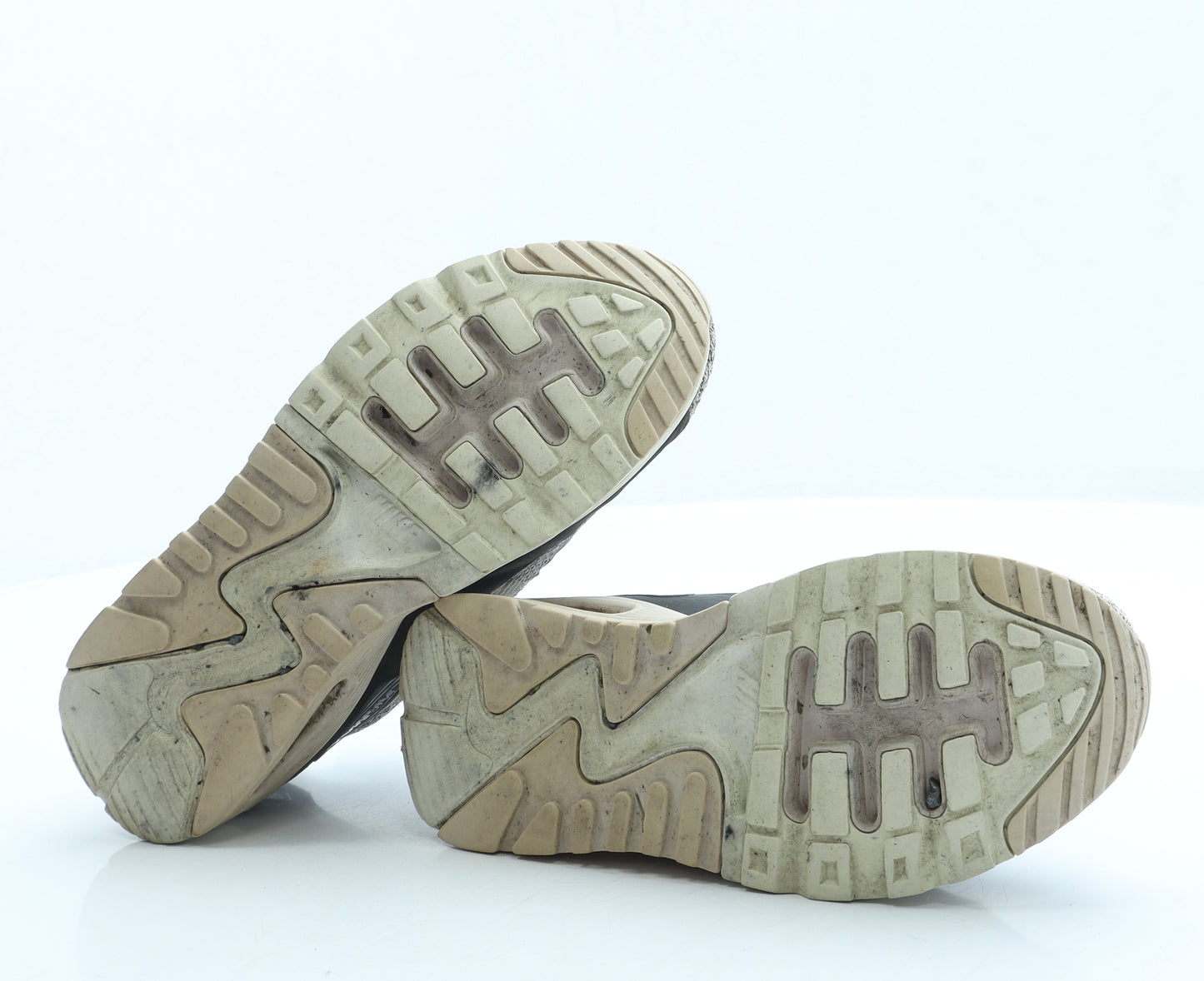 Nike Womens Grey Polyester Trainer UK 4 37.5