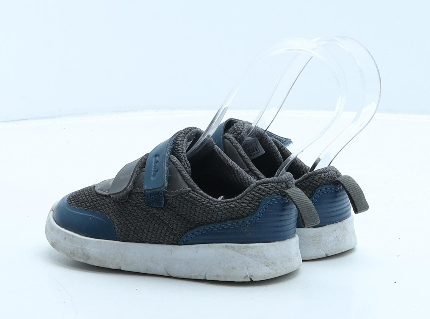 Clarks Boys Grey Colourblock Fabric Trainer UK 6.5 23