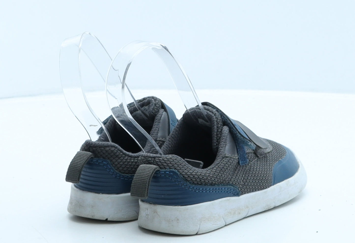 Clarks Boys Grey Colourblock Fabric Trainer UK 6.5 23