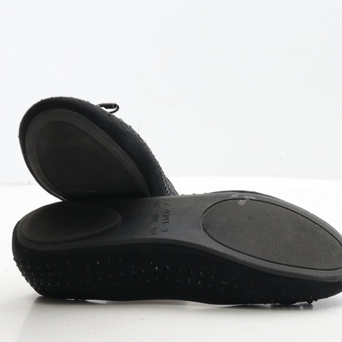 Preworn Womens Black Suede Ballet Flat UK 7 40 - Wide Fit