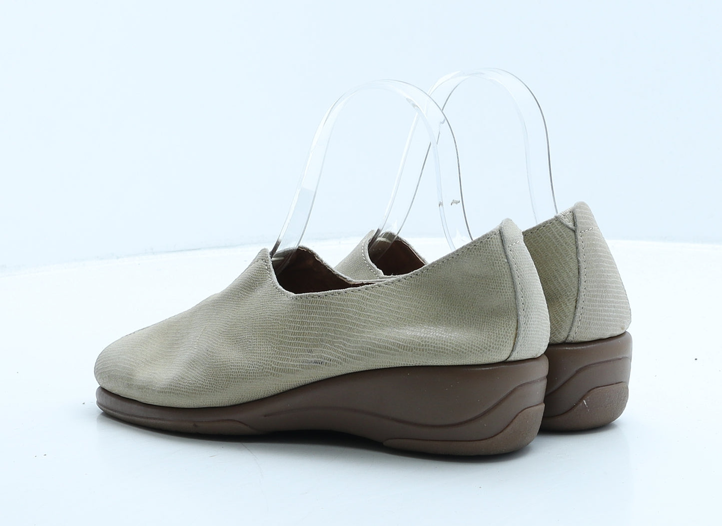 Pavers Womens Beige Geometric Leather Loafer Casual UK 4 37