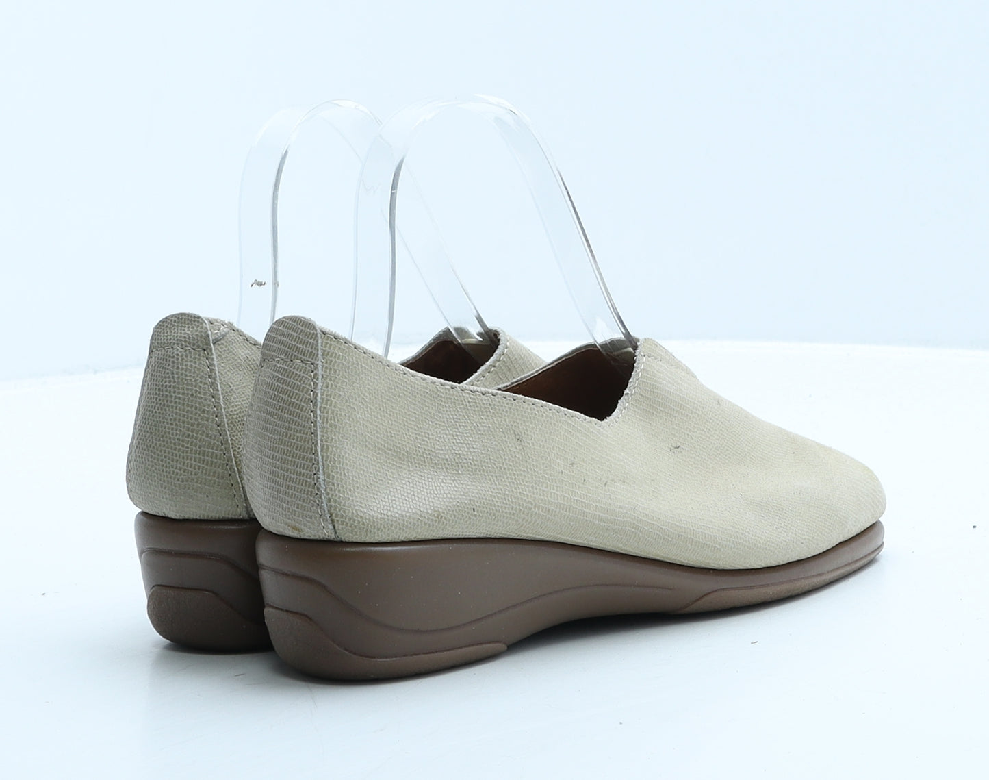 Pavers Womens Beige Geometric Leather Loafer Casual UK 4 37