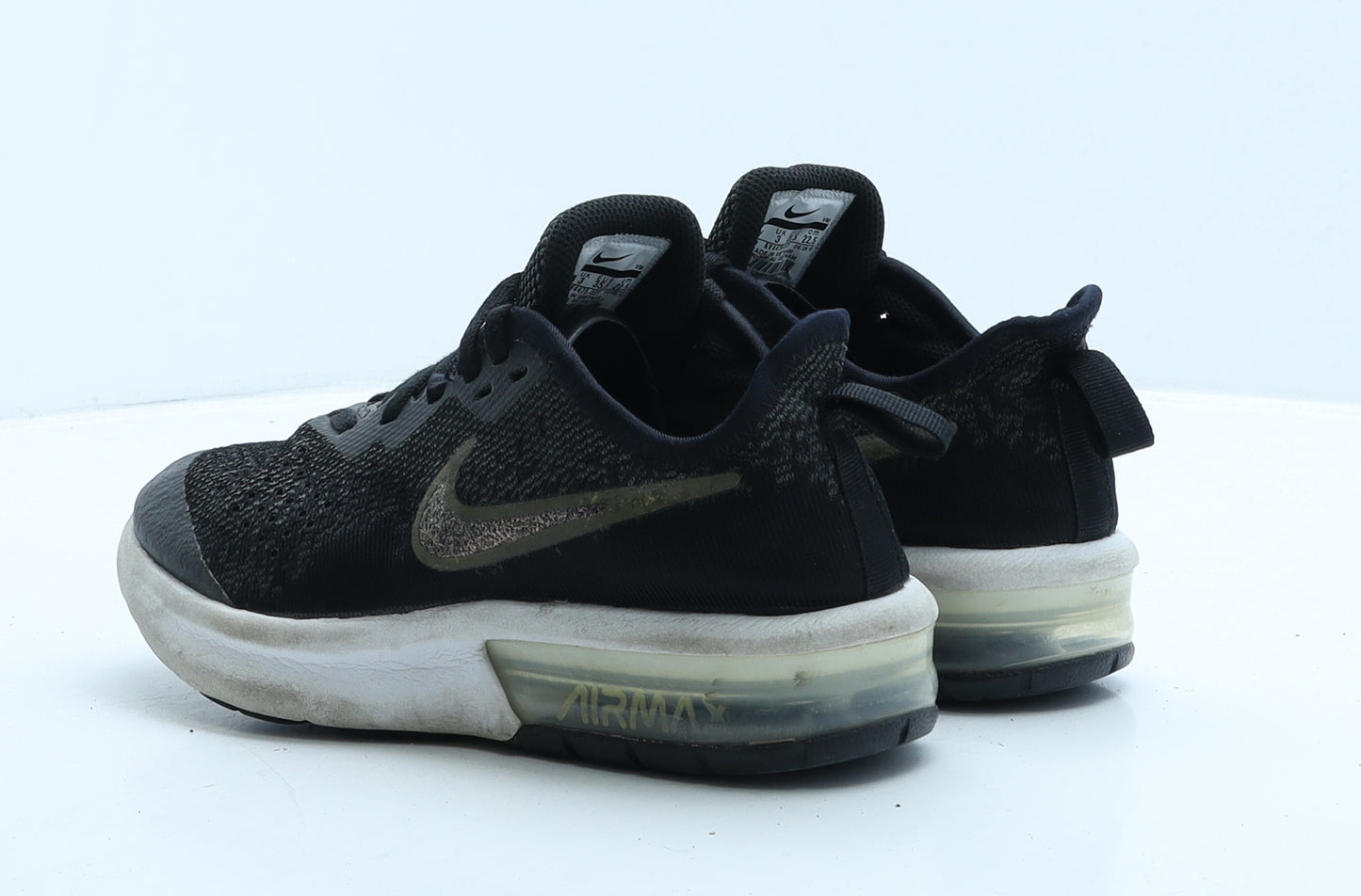 Nike Womens Black Geometric Fabric Trainer UK 3 35.5