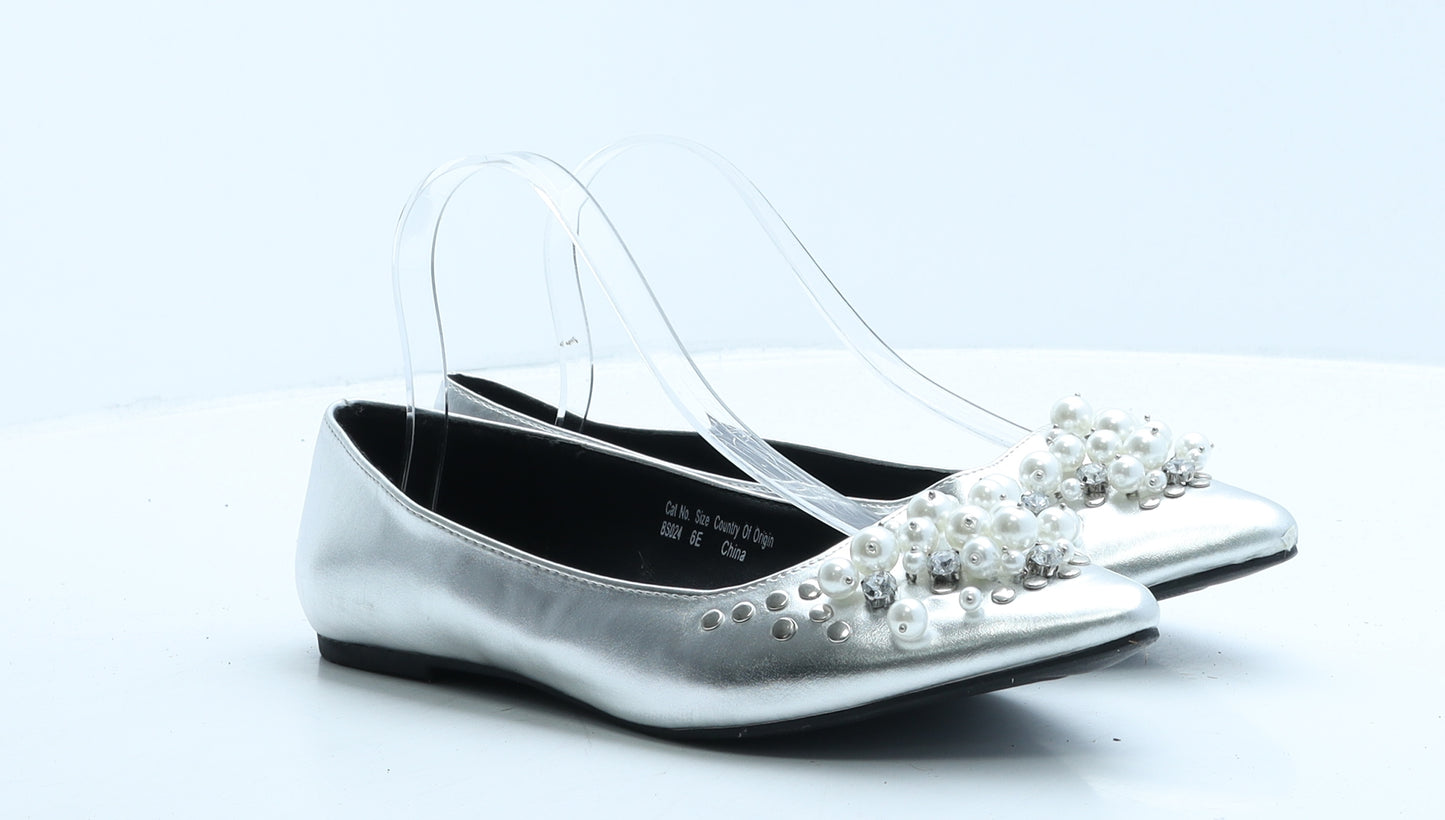 Sole Diva Womens Silver Synthetic Ballet Flat UK 6