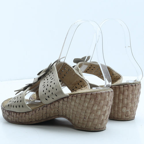 Preworn Womens Beige Geometric Leather Mule Heel UK 6 39 - Flowers