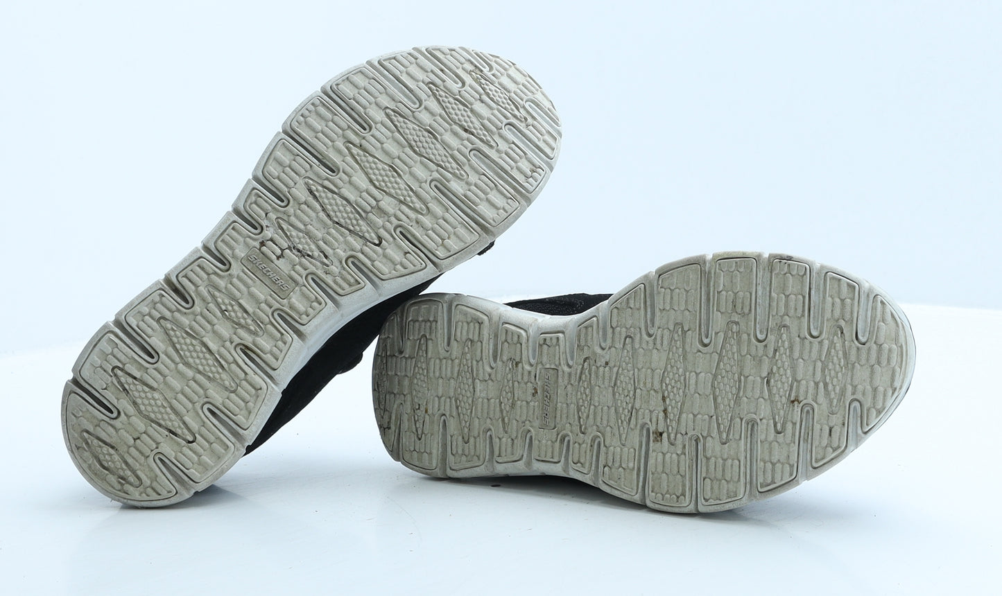 Skechers Womens Black Geometric Fabric Trainer UK 5 38