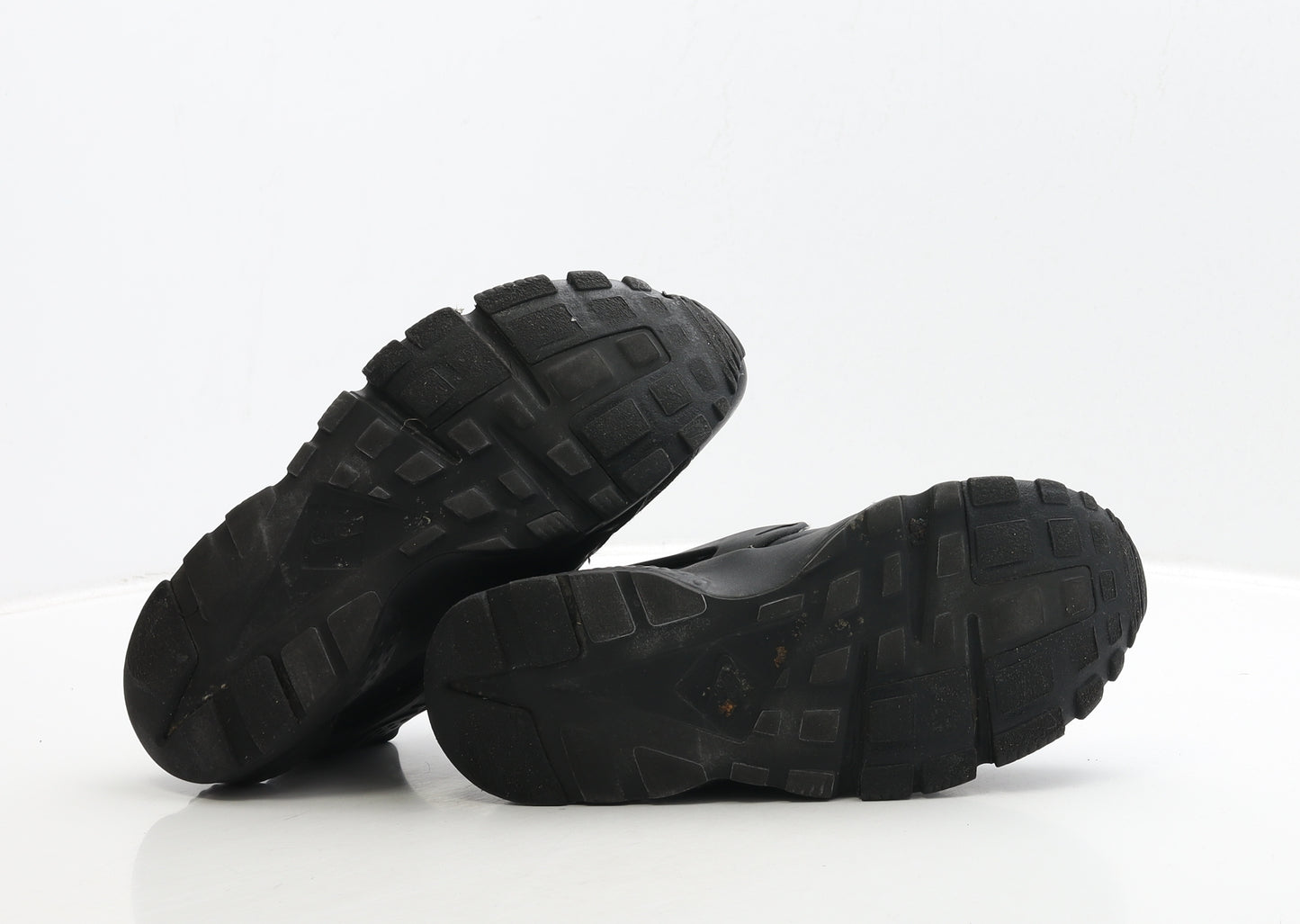 Nike Boys Black Polyester Trainer UK 6 39