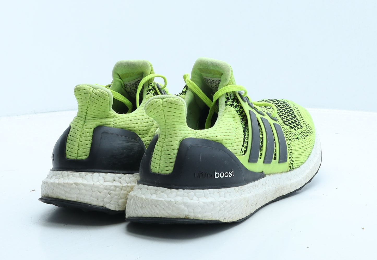 adidas Mens Green Colourblock Fabric Trainer UK 8 42 - Ultra boost