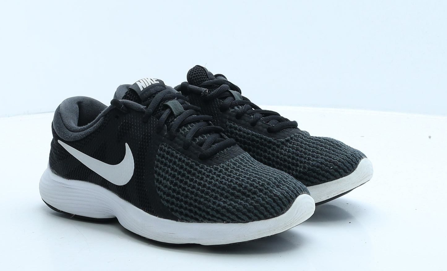 Nike Boys Black Colourblock Fabric Trainer UK 4 37.5