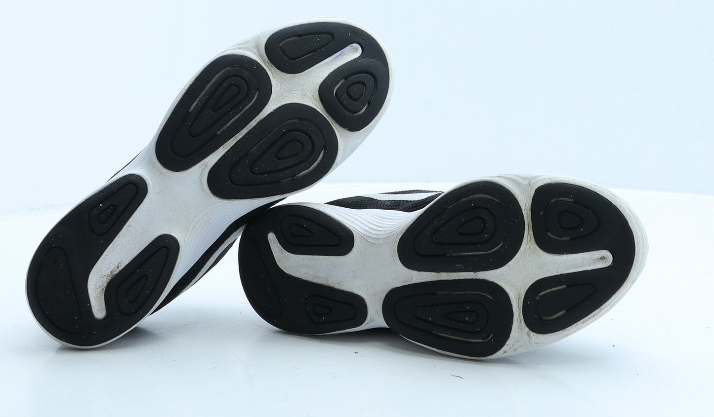 Nike Boys Black Colourblock Fabric Trainer UK 4 37.5