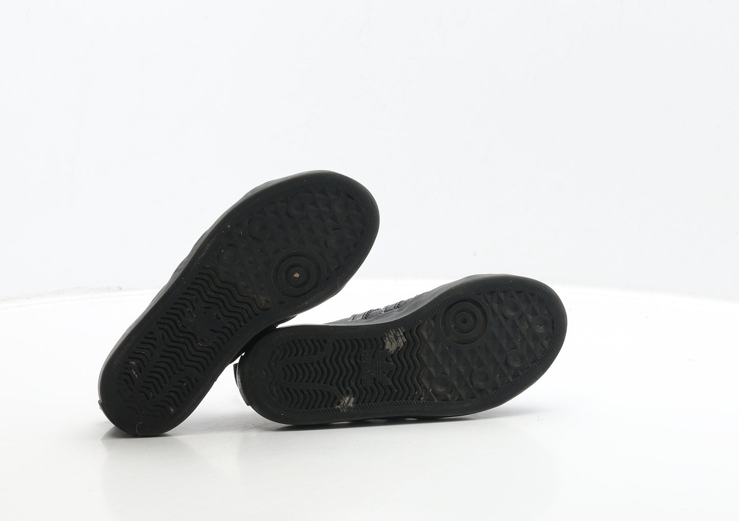 adidas Boys Black Striped Polyester Trainer UK 11 29