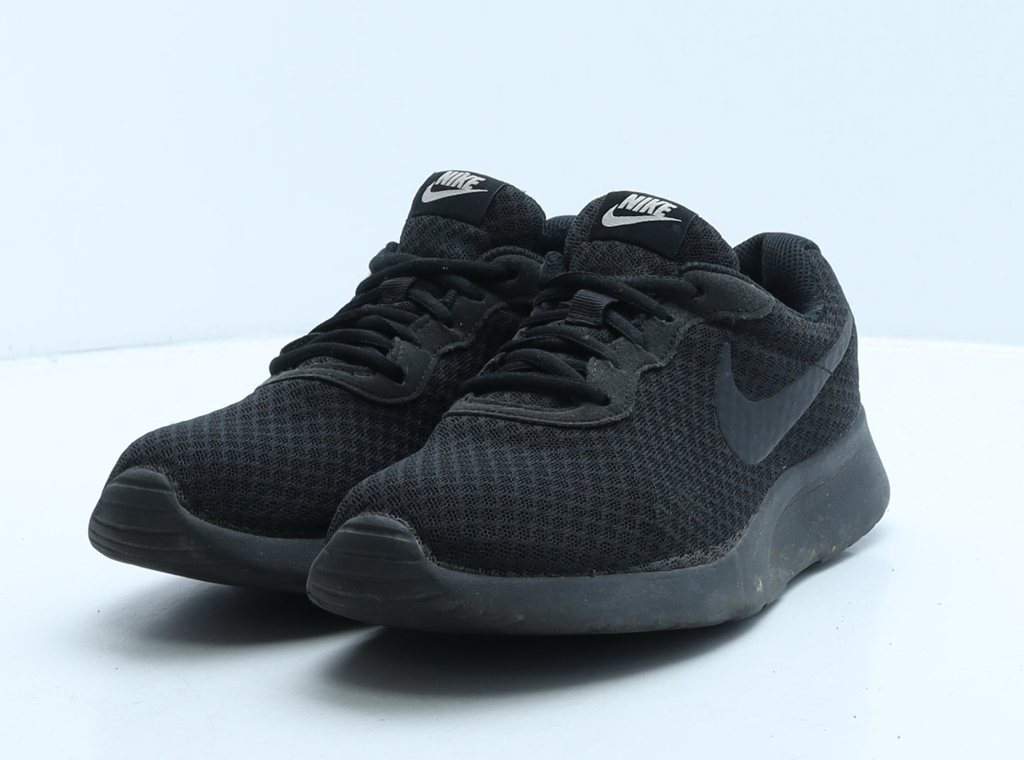 Nike Womens Black Geometric Fabric Trainer UK 4 37.5