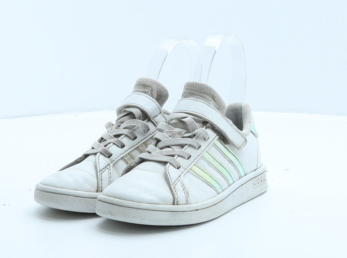 adidas Girls White Leather Trainer UK 11 29